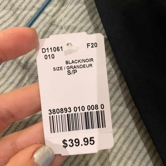 One shoulder cut top size small - Picture 3 of 3